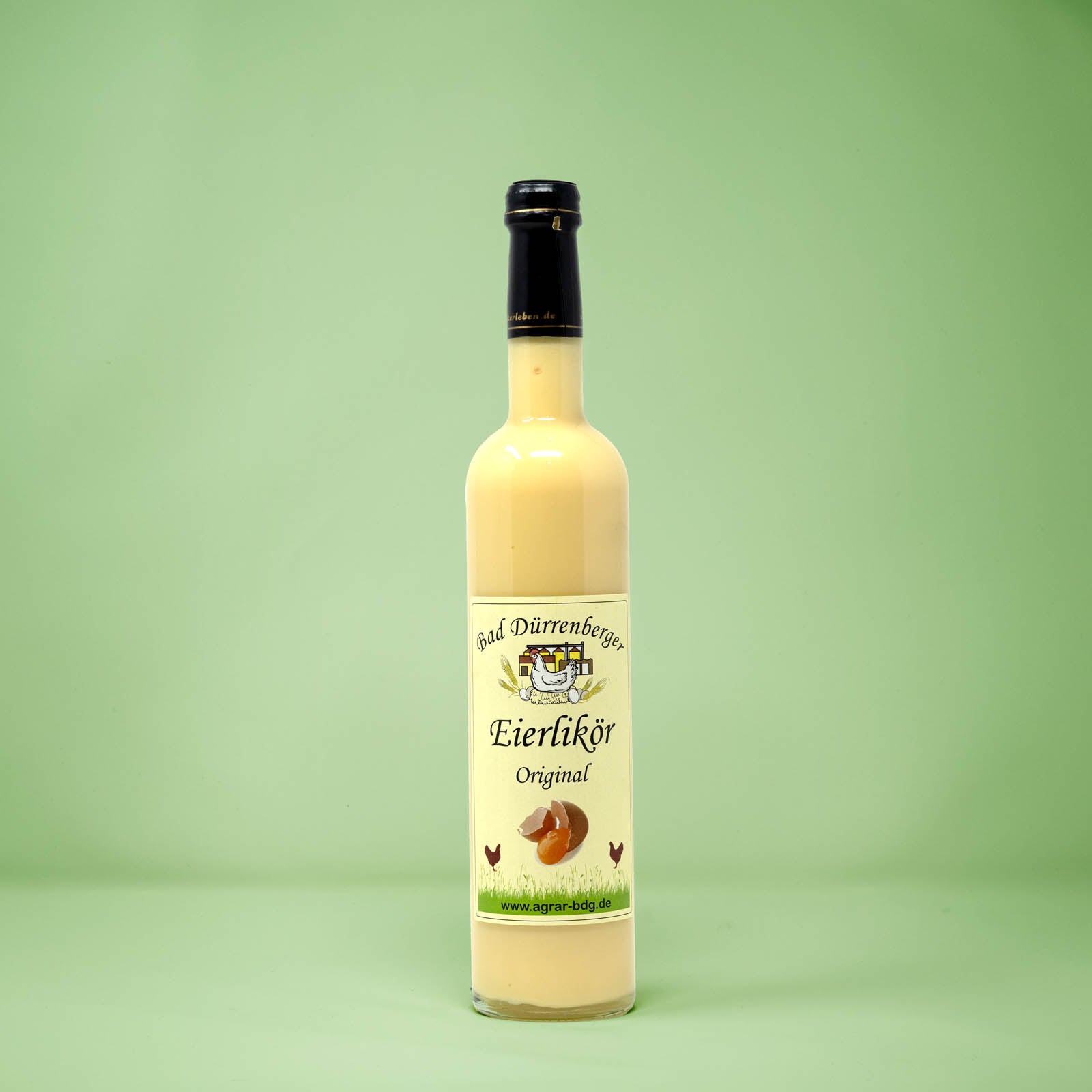 Frontalansicht von Bad Duerrenberger Original Eierlikoer 500 Milliliter in einer Glasflasche mit Etikett.