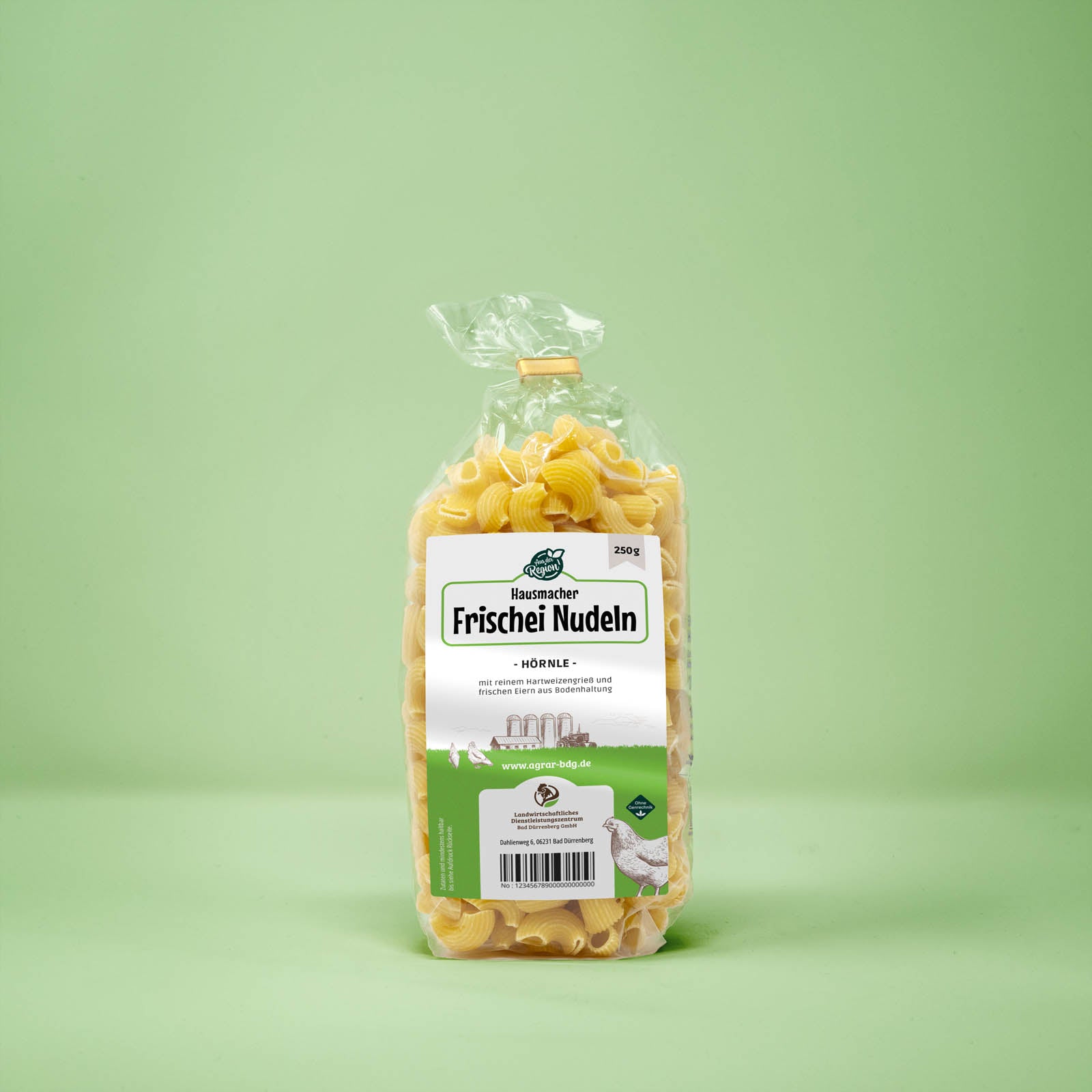 Frontalansicht von Hausmacher Frischei Hoernle Nudeln 250 Gramm in einer Plastiktüte mit Etikett.